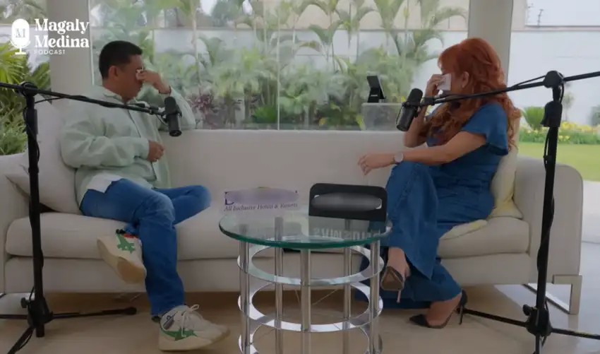 Magaly Medina rompe en llanto al escuchar las confesiones del diseñador Jorge Luis Salinas sobre sus padres: “Tengo una historia parecida”